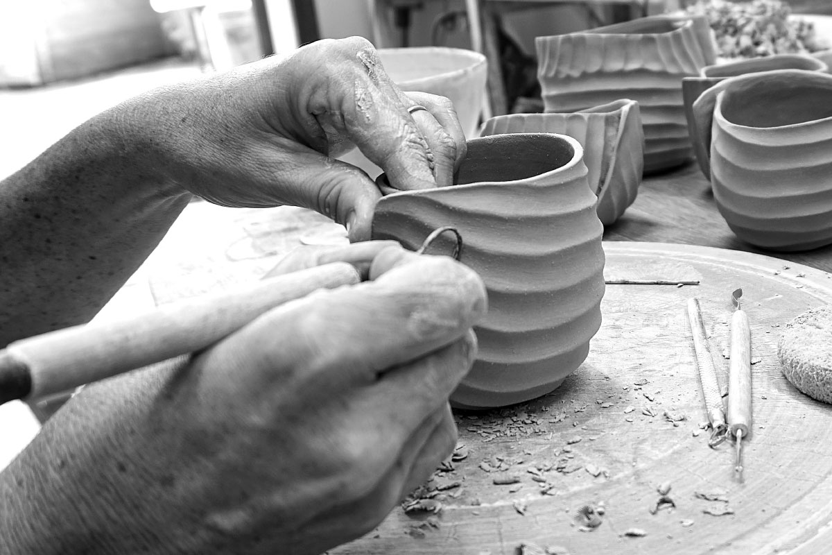ceramic art handmade working details Sara Federici contemporary artist Italiano Plurale