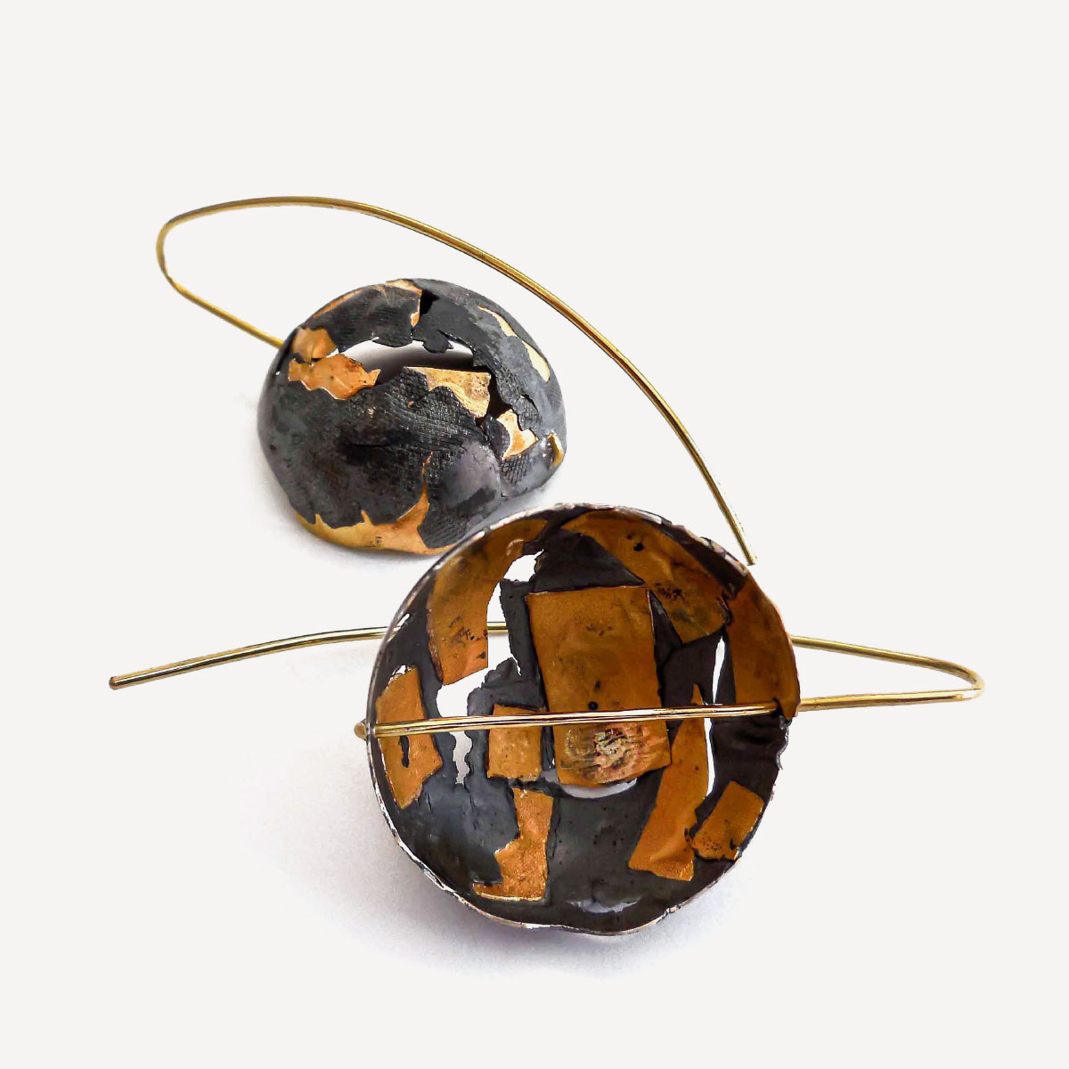 Earings mura yellow gold silver with patina Giorgio Chiarcos