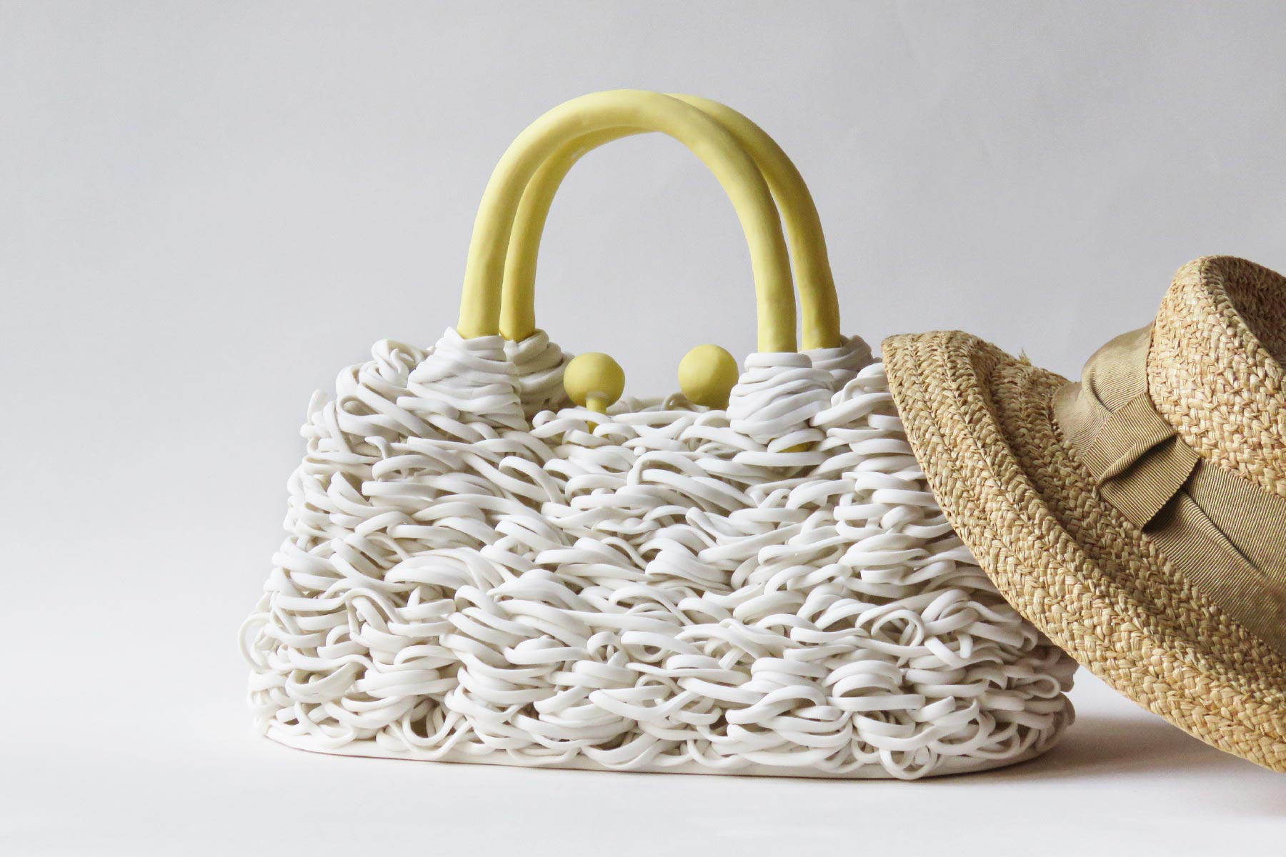 Sculpture bag Porcelain Livia Marasso Italiano Plurale artist