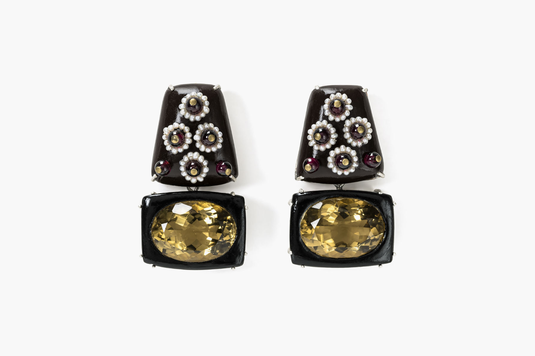 Author jewelry earrings Kipos 2 beer quartz garnets pearls Gian Luca Bartellone Italiano Plurale artist