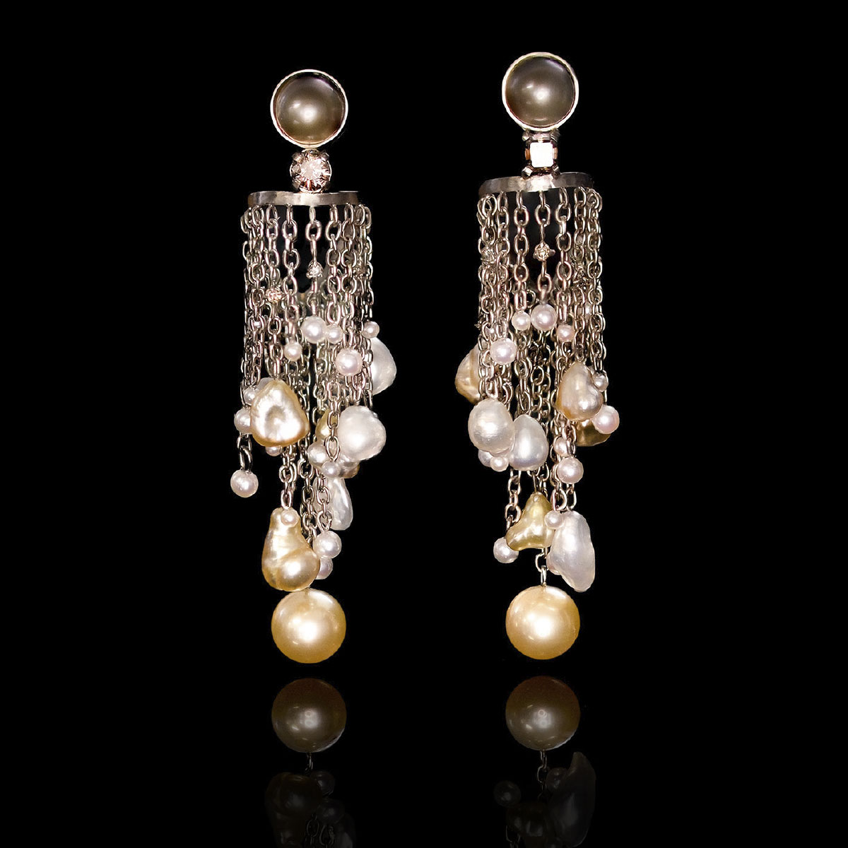 Earrings Medusa Fairmined white palladium gold champagne Ocean Diamonds pearls Joy Harvey Italiano Plurale artist